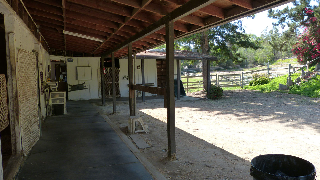 Barn Aisle & Courtyard